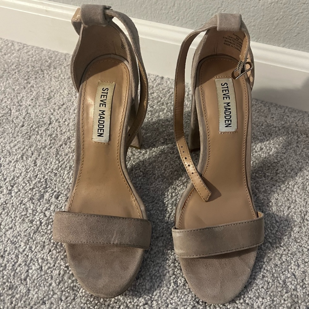Steve Madden grey suede heels